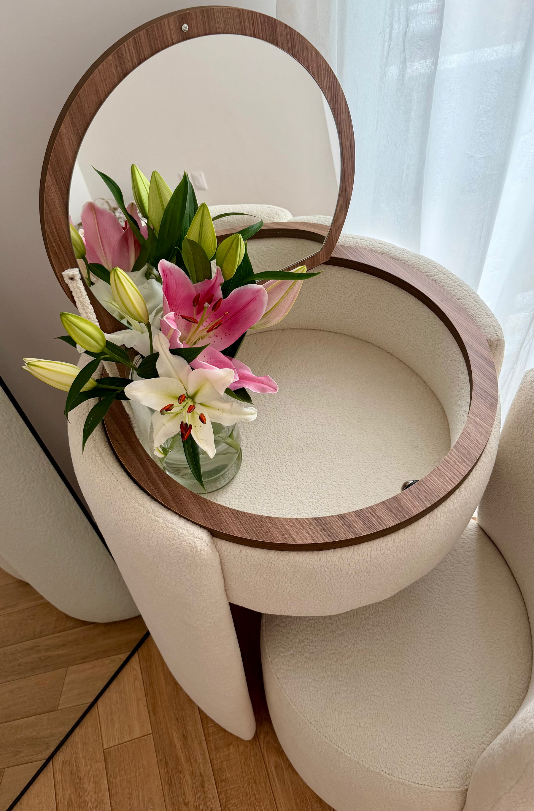 FeinLeben – Schminktisch-Set mit hochklappbarem Spiegel